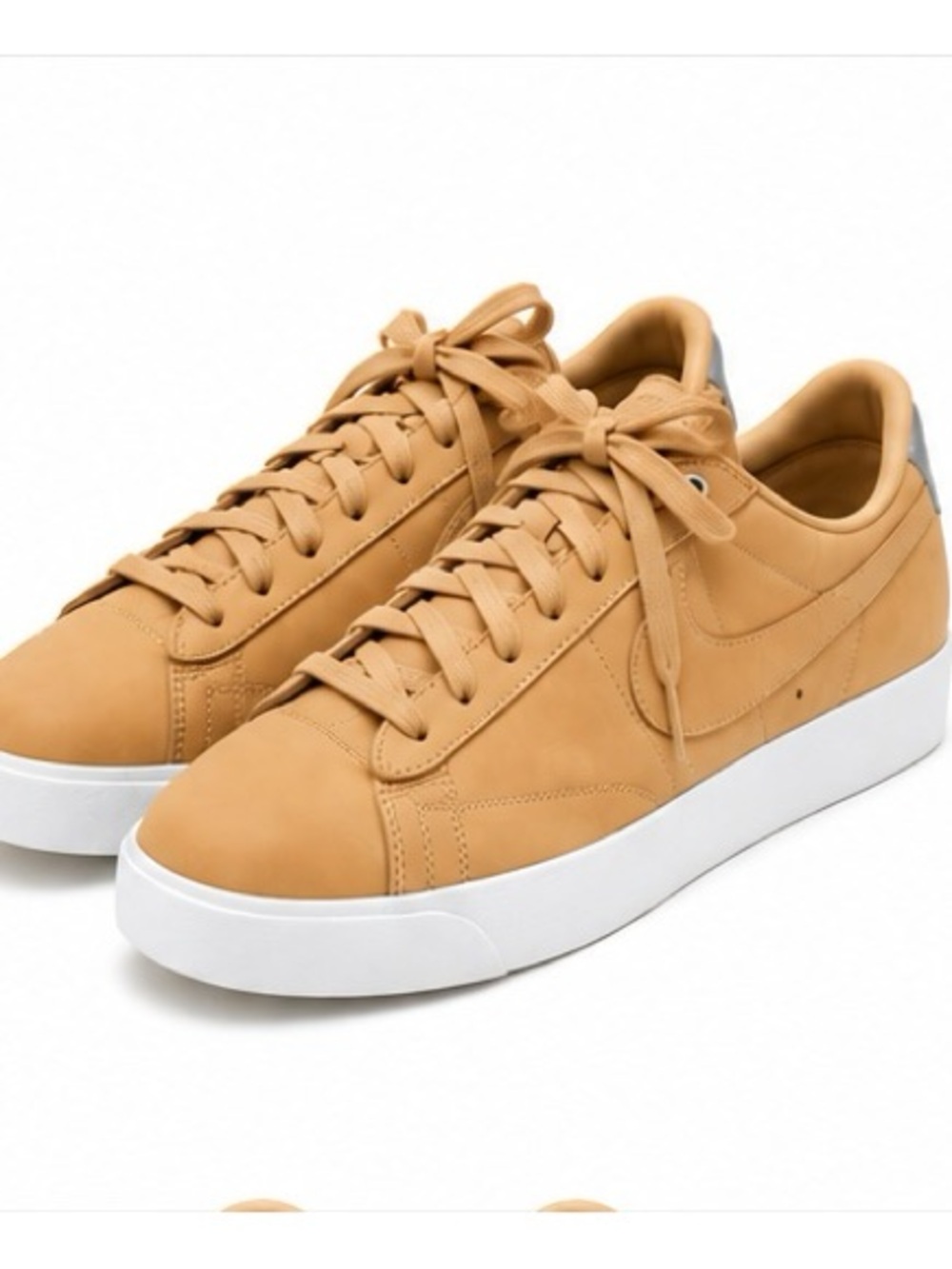 Nike Women’s Tan Sneakers Size 9.5 – Leather Low Top Casual Shoes